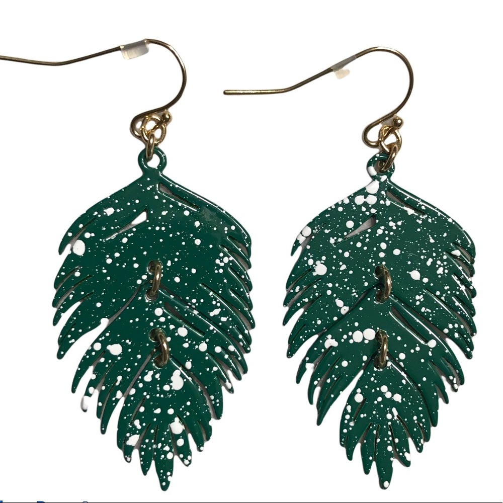 NWT Alfani Leaf Drop Earrings